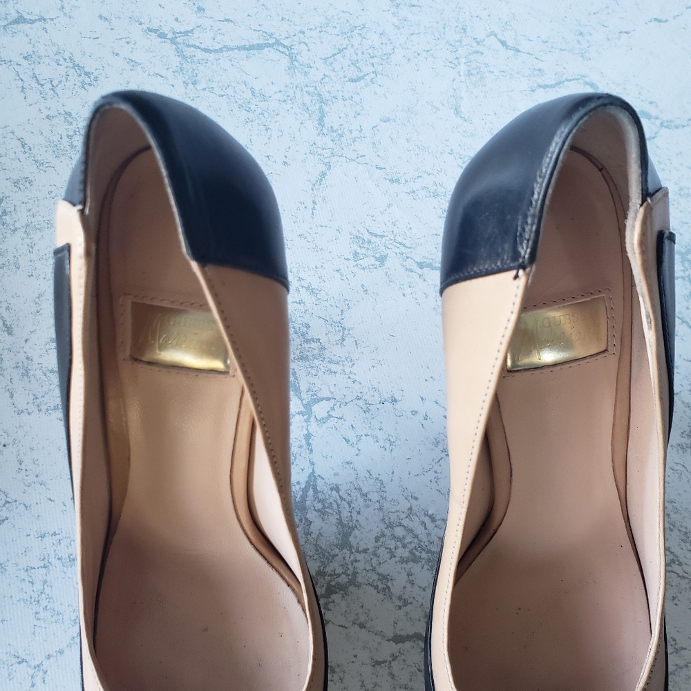 Guess by Marciano Platform Leather Pumps - Picture 5 of 10